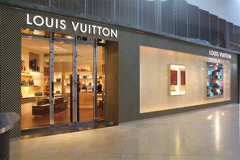 Louis Vuitton renfrew